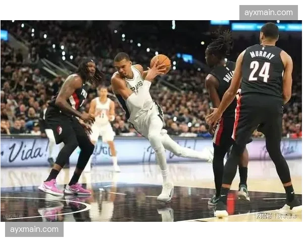 马刺114-93战胜开拓者，系列赛3-1领先拿到赛点